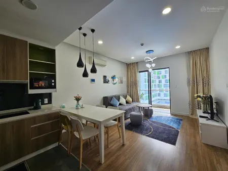 Chính chủ gửi bán căn hộ 1pn sky center, tân bình diện tích 36m2 giá bán 2,4 tỷ view đẹp