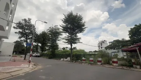 Tôi chuyển chỗ ở cần sang ngay miếng đất vuông vắn HCM giá thị trường
