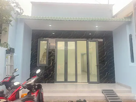Bán nhà mới 1 trệt, 1 gác lửng gần ubnd phường tân phong, 80m2, 3pn chỉ 2tỷ5