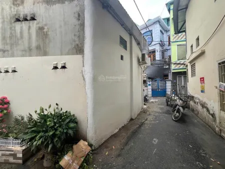 Bán đất vạn phúc gần bưu điện hà đông ngõ riêng oto cách 60m vị trí trung tâm ngay chợ 30m2 5.7tỷ
