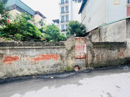 Siêu hiếm đất phú diễn 35m2 chỉ 360tr, nguồn gốc rõ ràng ô tô đỗ cửa xung quanh xây nhà ở