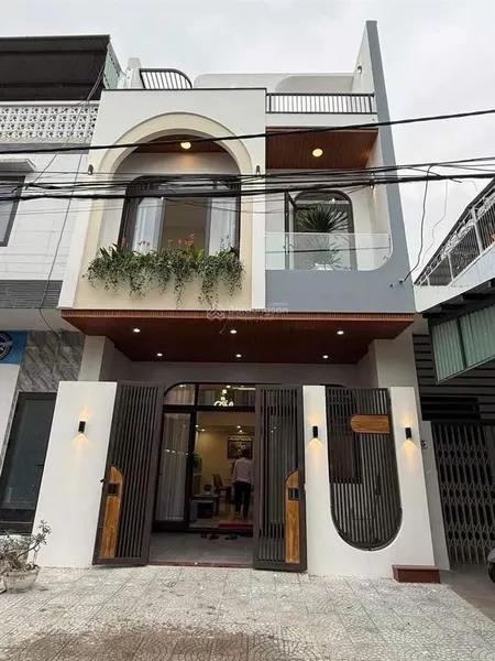 Bán gấp nhà 1 lầu (3,2x10m) nằm ngay chợ lê văn quới quận bình tân, đang cho thuê 12tr, giá 950 tr