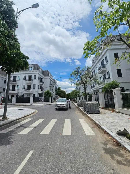 Cơ hội vàng! sở hữu biệt thự dương nội 212m² 3 mặt thoáng vị trí đỉnh, giá cực tốt!