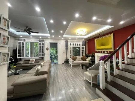 Đỉnh cao sống biệt thự vườn 380m(sd thực tế 480m) phố ngọc thuỵ long biên, giá tốt 63 tỷ