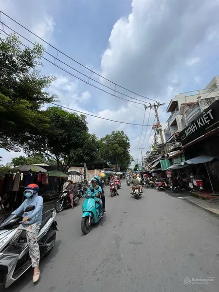 Bán nhà 4 tầng full nội thất hxh 8m nguyễn tư giản, p.12, gò vấp giá chỉ hơn 1x tỷ