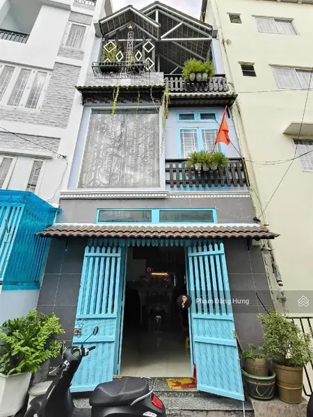 Bình thạnh nhà hẻm oto 5m, gần mặt tiền lê quang định, 3 tầng, 49m2, ngang 4.6m, cực tốt 10.5 tỷ