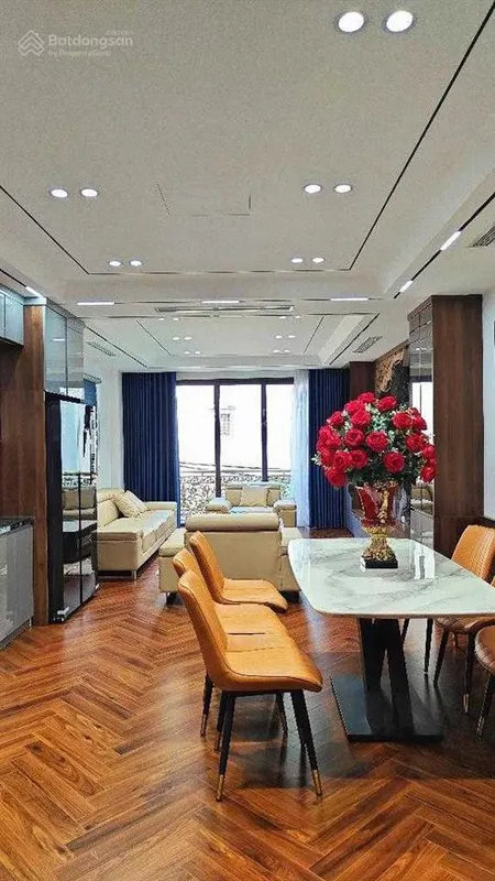 Bán nhà gần chợ phúc đồng, căn góc, ô tô đỗ cửa, full nội thất. dt 35m2, 5tầng. giá 6tỷ (có tl)