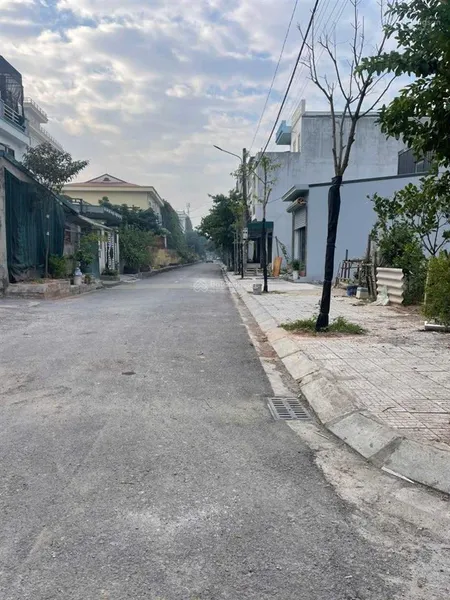 F0 xuất hiện lô đất vỉa hè tổ 2 lê hồng phong, tp phủ lý, hà nam. (p. phù vân, ninh bình)
