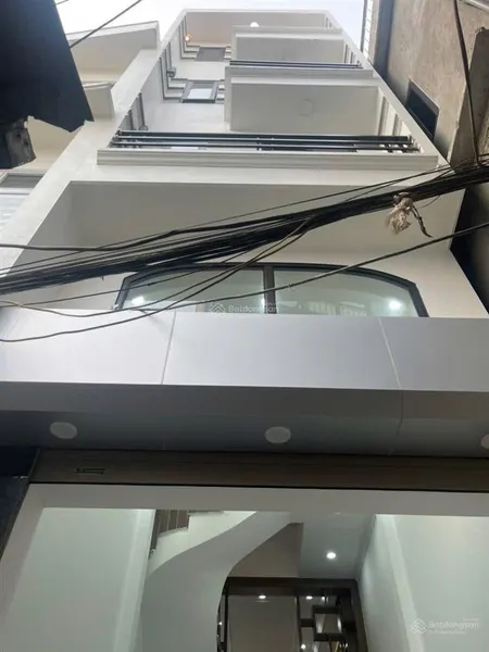 Nhà gần bệnh viện nông nghiệp, gần chợ, gần khu công nghiệp nhà 4 tầng chỉ việc sách vali về ở