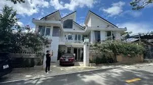 Bán nhà view triệu đô đường ung văn khiêm, bình thạnh 9x20m xd hầm 7 tầng giá 28 tỷ