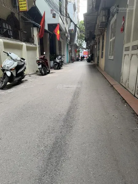 Thái hà ô tô tránh 5 tầng đang cho thuê vp 25tr/tháng