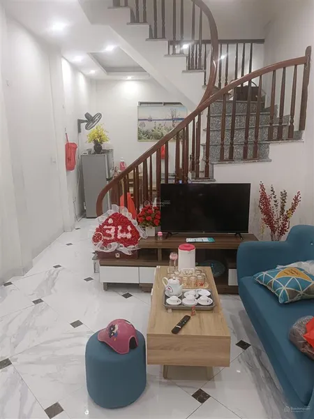 Bán nhà 3 tầng dt 31m2. mt 3.61 m. thổ cư sổ đỏ xã la phù hoài đức hn. gần khu đô thị lê trọng tấn