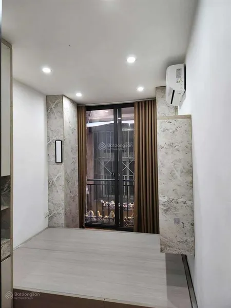 Hiếm! bán nhà phố hàng bún, ngõ rộng sáng, 1 nhà ra mặt phố, dân xây 22m*5tầng, full nội thất
