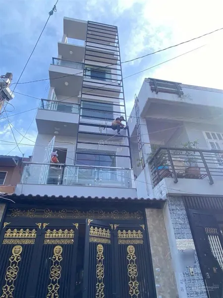 Bán nhà 5 tầng 4x16m 9pn 9wc full nội thất khu vip gần nguyễn sơn . q.tân phú