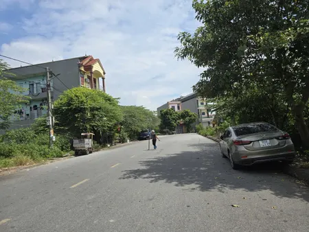 Bán 180m đất giãn dân thái bảo nam sơn. Tặng nhà cấp 4. Thông 2 đầu. Nhìn vườn hoa. Phường nam sơn bắc ninh