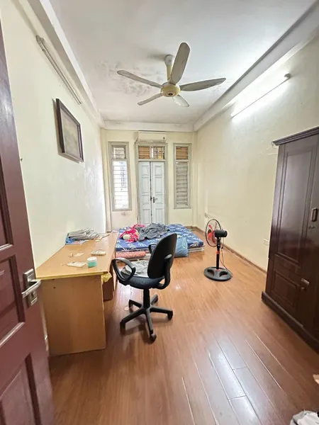 Bán nhà Ngọc Hồi 53m² ngang 3.1m giá 15.6 tỷ Phường Yên Sở (LH: Zalo 0862299066)