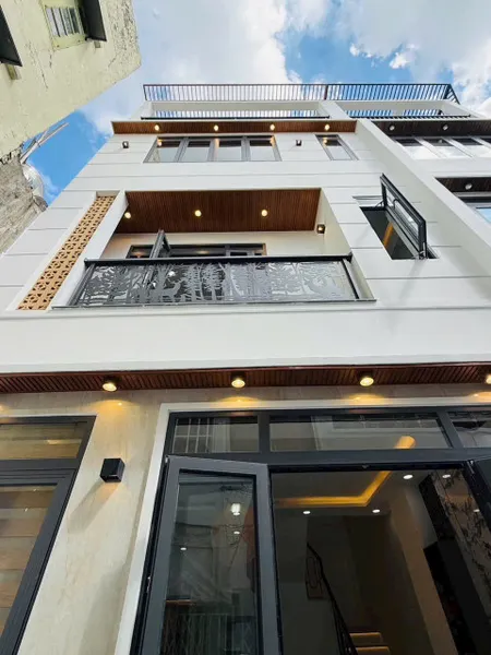 Người thân cần bán gấp nhà căn 50,4m2 đường Bùi Đình Tuý P.24 Bình Thạnh giá 2tỷ550triệu