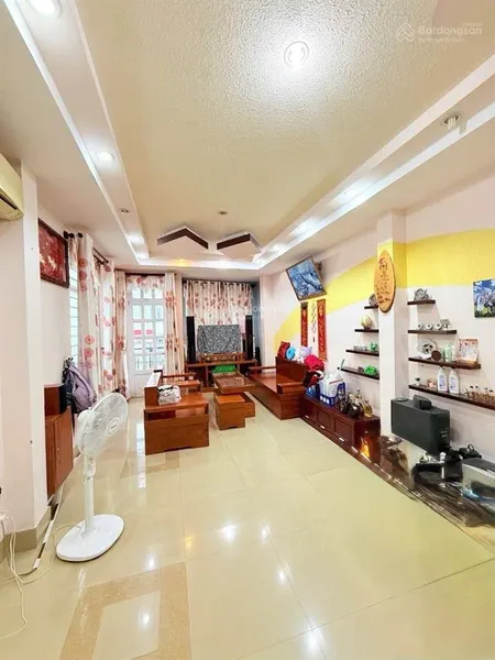 Bán siêu phẩm nhà mặt tiền trần hưng đạo, tân phú, sát bên tân bình. 5 tầng, dt sàn 400m2