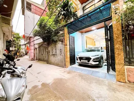 Hoàng quốc việt ô tô tránh, 55m2 x 6t giá 21 tỷ, thang máy, kinh doanh, view hồ