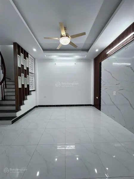 Hàng siêu hiếm lô góc nhà đẹp thanh am, long biên 43,7m2 giá 5,25 tỷ