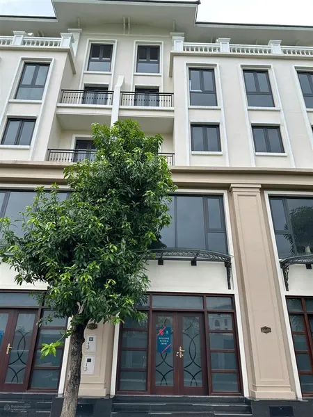 Chính chủ cần bán liền kề cạnh chung cư căn vịnh tây 2 128, vinhomes ocean park 3 văn giang