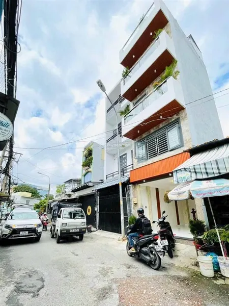 Bán nhà mặt tiền kinh doanh nguyễn tư giản, 30m2, 5 tầng, mới xây, căn duy nhất giá chỉ 4,95 tỷ