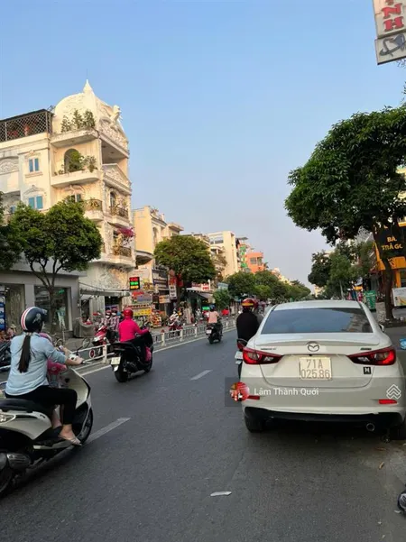 Bán nhà mt nguyễn sơn, 5x18, 3 lầu, 6pn, 2mt ngay chợ nguyễn sơn, 23 tỷ
