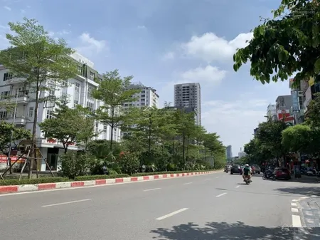 Bán mặt phố cầu giấy, 98m2, 8 tầng, thông sàn, thang máy, vỉa hè rộng, 52 tỷ