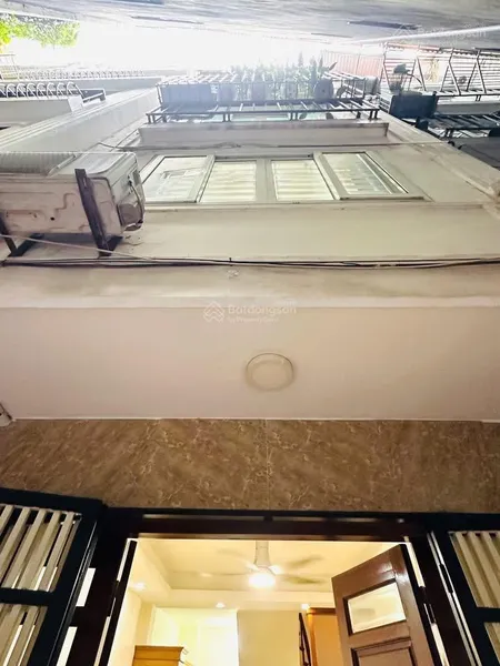 Bán nhà riêng tại cầu giấy, hà nội, 7,9 tỷ, 30 m2, hàng hiếm chỉ với 5 tầng