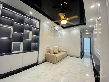 Bán nhà phương liệt 38m2 x 5 tầng, ngõ nông, gần hồ, gần ô tô, chỉ 5.8 tỷ