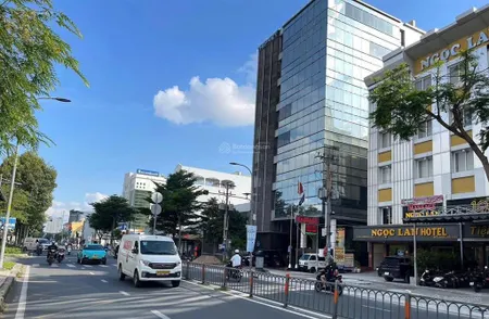 Cần bán nhà mặt tiền lý thường kiệt, p. 15, quận 11. dt 14.6m x 20.8m. kết cấu hầm + 8 lầu