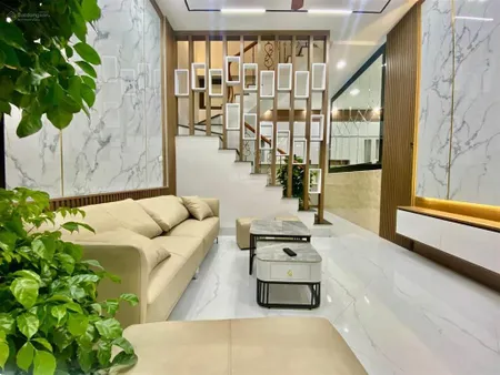 Bán đất tặng nhà 5 tầng vị trí trung tâm trần khát chân hai bà trưng