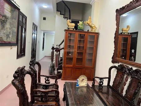 Bán nhà riêng 35m2 xây 4 tầng, ngõ phố thụy khuê, cạnh chợ bưởi, tây hồ. nhà gần đường lớn, 7,7 tỷ.