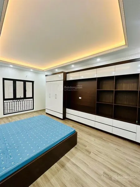 Bán nhà mễ trì ô tô đỗ cổng, dân xây, 42m2 x5t, 6pn, mua ở hoặc cho thuê giữ tiền, nhỉnh 8 tỷ