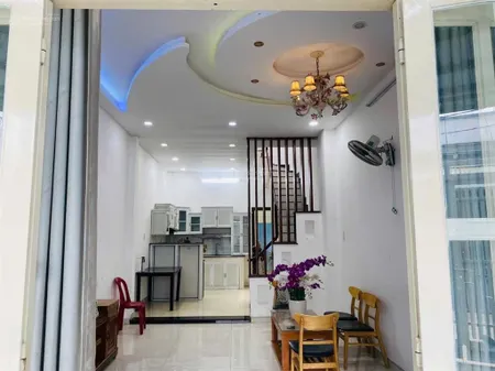 Nhà phạm đăng giảng lê trọng tấn, ô tô đổ trong nhà 80m2