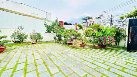 Biệt thự vườn 2 mặt tiền, nguyễn chích * cách biển 1,5km