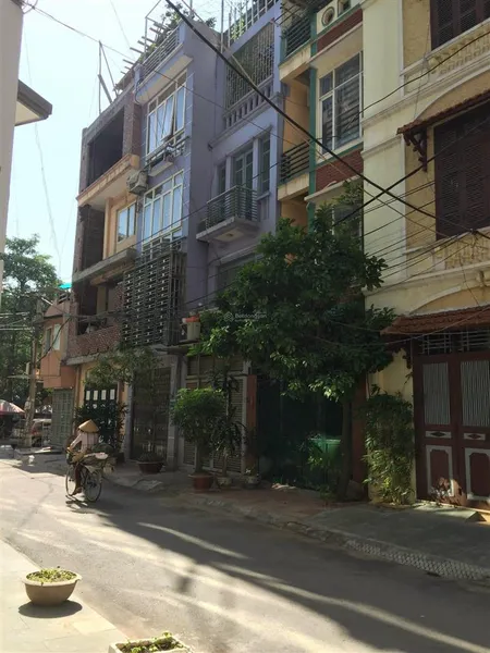 Bán nhà mặt phố cù chính lan 6 tầng, mặt tiền 4.6m giá 10.2 tỷ!