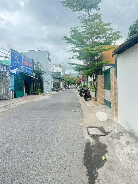 Bán nhà cũ mặt tiền đường nhị hà trung tâm nha trang chỉ 79tr/m2
