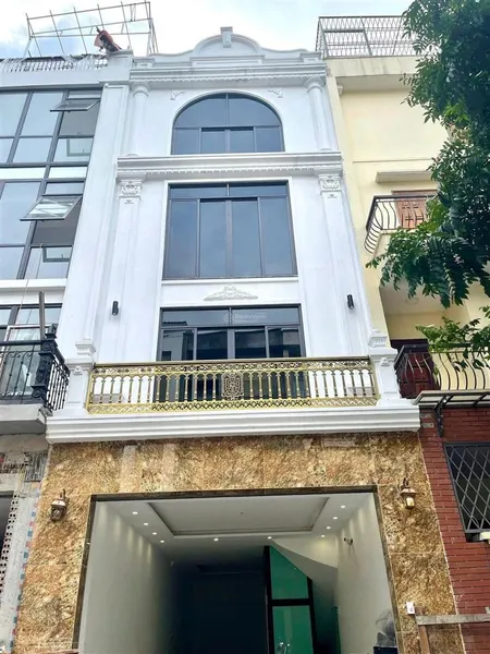 Minh khai hàng xóm timecty oto kinh doanh đường thông sát mặt phố chào nhỉnh 12 tỷ