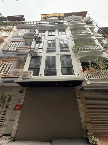 Mặt phố lê văn lươngvỉa hè đá bóngdt 50m x4tgiá 29.3 tỷkinh doanh đẳng cấpkhông có căn thứ 2