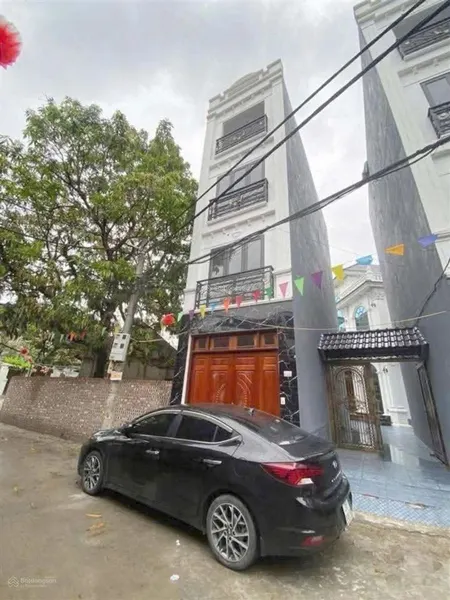 Bán nhà lô góc oto qua cách oto tránh 10m ngõ thông hàng xóm khu d geleximco