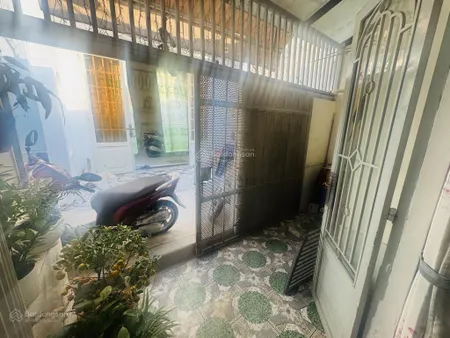Nhà lã xuân oai, tnp a, 155m2, ngang 7m, hxh, cho thuê 10tr/th, nhỉnh 5 tỷ