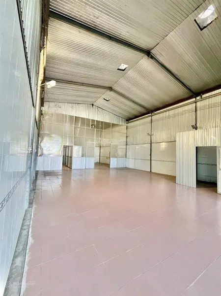 Bán nhà xưởng xây sẵn, mặt tiền 10 mét đường dh417 tân phước khánh tân uyên bình dương