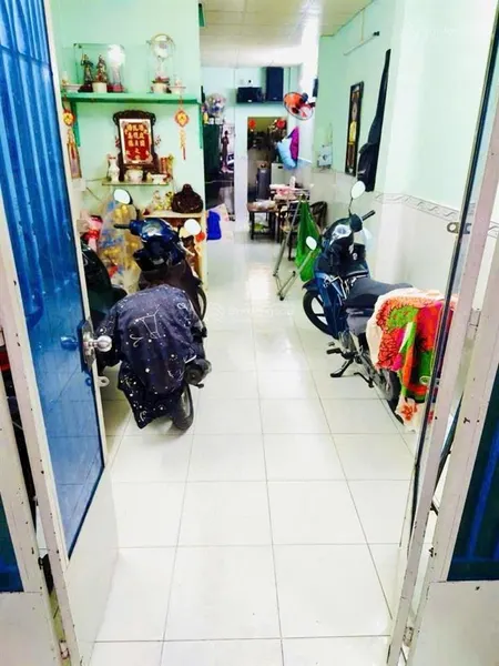 Bán nhà cũ tiện xây mới hoài thanh p14 q8 hẻm ba gác 37m2 ( 3.1m x 13.4m ) giá 3.9 tỷ.
