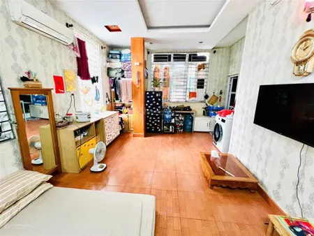 Bán nhà phố đường láng đống đa diện tích 44/55 m2 5 tầng mặt tiền 4.5 m giá 15.8 tỷ