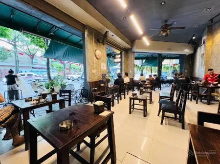Bán nhà mặt phố lê thanh nghị . mặt tiền 10m. 6 tầng thang máy, vỉa hè đá bóng, đoạn đẹp nhất phố.