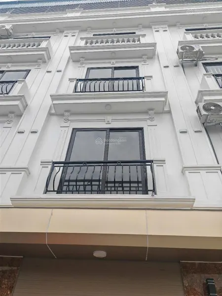 Bán nhà riêng tại thụy phương, 5,9 tỷ, 40m2, 3pn + 4wc, giá cực chất, đẹp