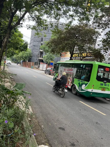 Chính chủ bán nhà 3 tầng mặt đường quang lai
