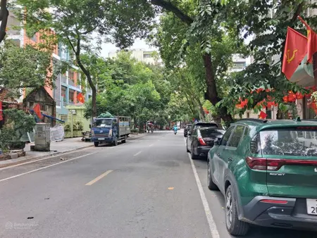 Bán tòa nhà 7 tầng thang máy tại hai bà trưng cổ giáp hoàn kiếm, giá 32 tỷ hiếm nhà xây mới bán