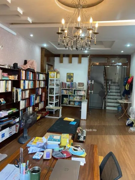 Hiếm, ô tô tránh nhau quận tây hồ, dt 45m2, 5 tầng nội thất đẹp, dân xây. 10,8tỷ